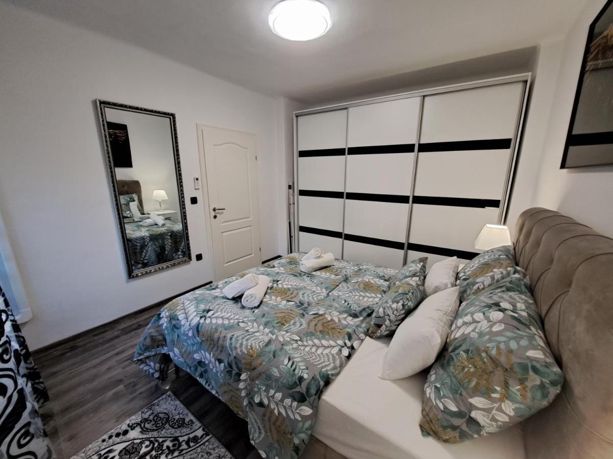 Apartment Monaco Рийека Екстериор снимка