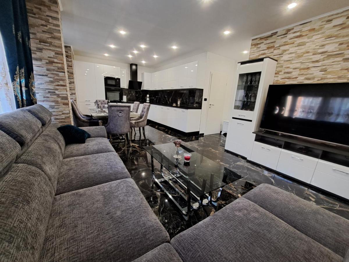 Apartment Monaco Рийека Екстериор снимка