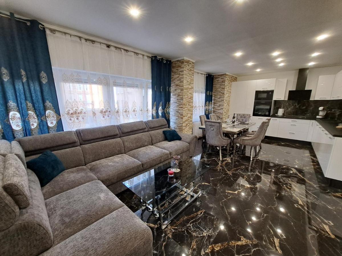 Apartment Monaco Рийека Екстериор снимка