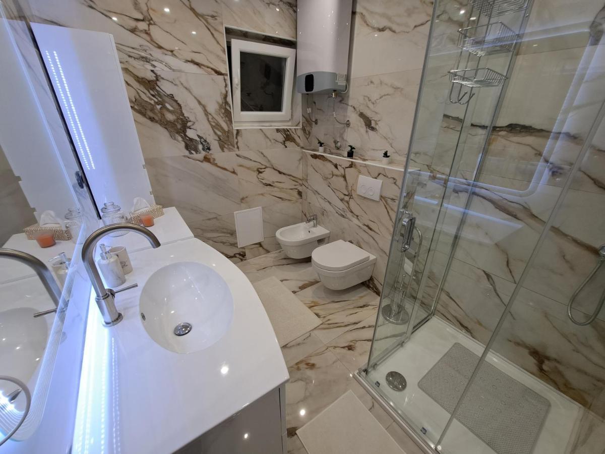 Apartment Monaco Рийека Екстериор снимка